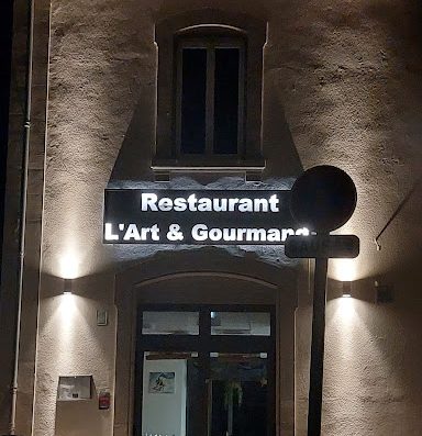 Nous vous accueillons dans notre restauration et épicerie dans l’Aude pour vous faire profiter d’une cuisine bistronomique